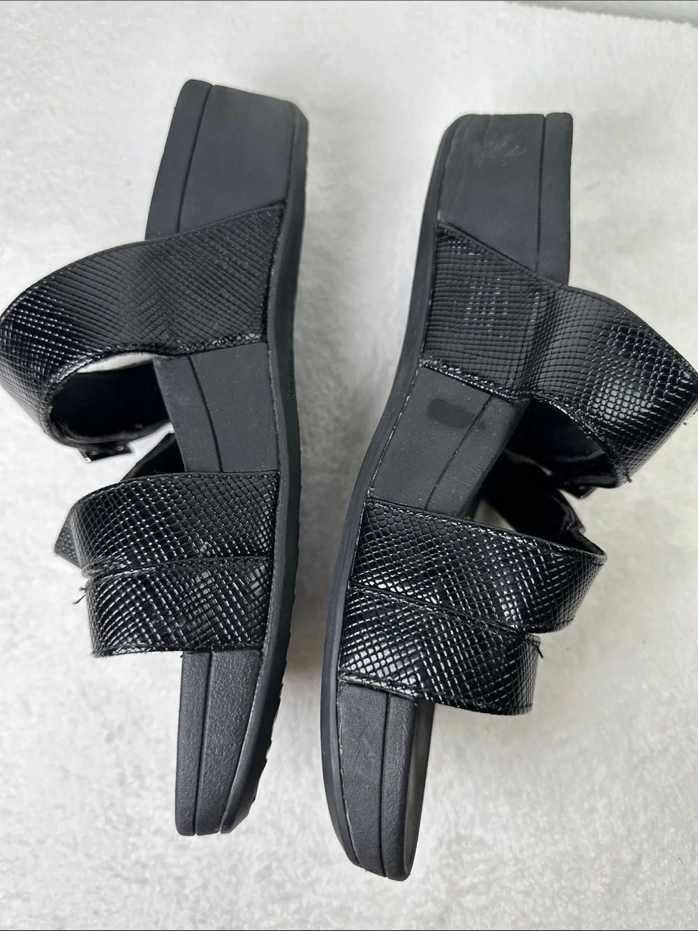 Vionic Black Pacific Rio Lizard Sandals Textured Platform Slide with Buckle - Picture 5 of 16